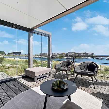 Villa 37 - Sea & | Family By The With Views Over The Water