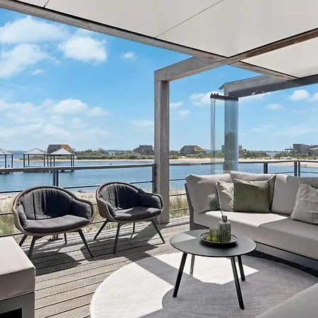 Villa 37 - Sea & | Family By The With Views Over The Water *